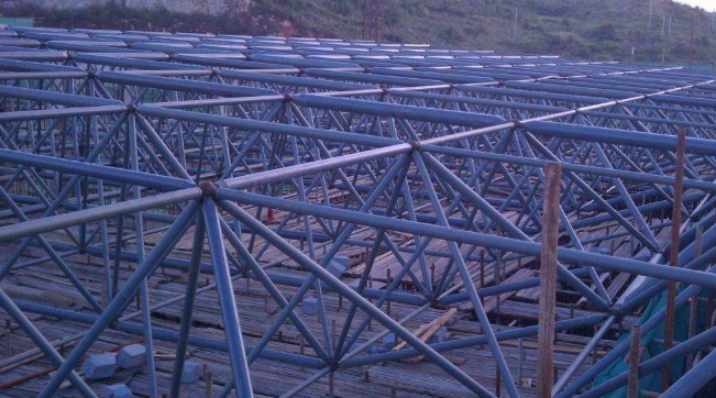 铁力概述网架加工中对钢材的质量的过细恳求